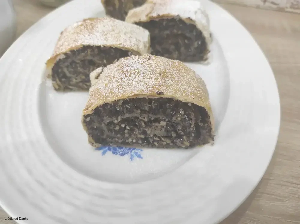 Makovo-jablková 1,200g (celá noha,štrúdla s lístkového cesta) – Obrázok 2