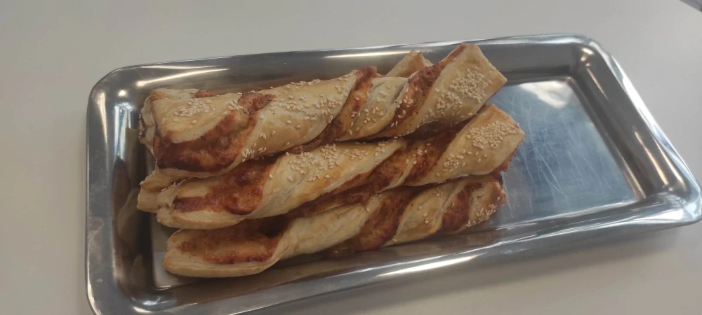Pizza tyčinka šunka syr – Obrázok 2